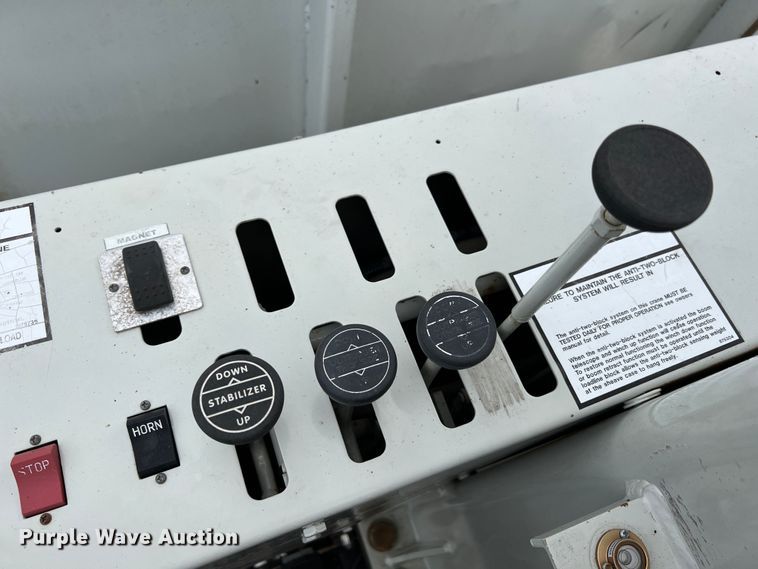 image for item IA9201 2012 Freightliner Business Class M2  crane truck