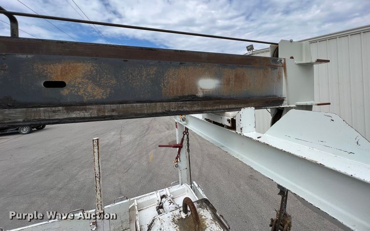 image for item IA9201 2012 Freightliner Business Class M2  crane truck