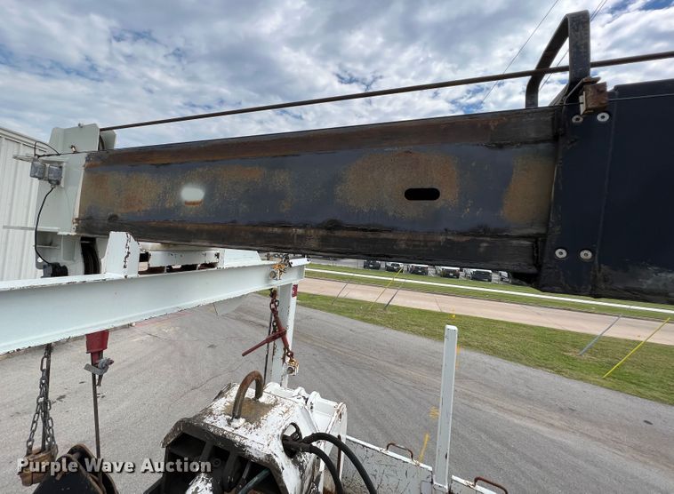 image for item IA9201 2012 Freightliner Business Class M2  crane truck