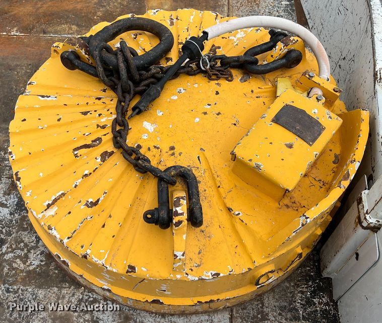 image for item IA9201 2012 Freightliner Business Class M2  crane truck