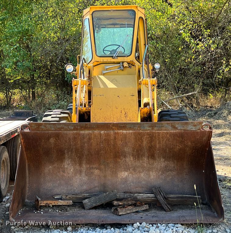 image for item IA9234 1972 Allis Chalmers 545B  wheel loader