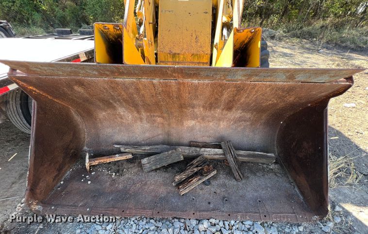 image for item IA9234 1972 Allis Chalmers 545B  wheel loader