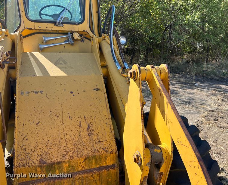 image for item IA9234 1972 Allis Chalmers 545B  wheel loader
