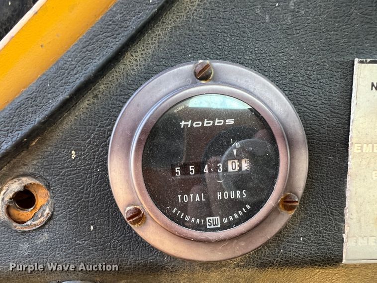 image for item IA9234 1972 Allis Chalmers 545B  wheel loader