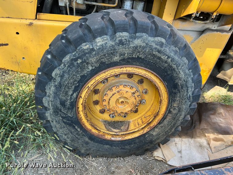 image for item IA9234 1972 Allis Chalmers 545B  wheel loader