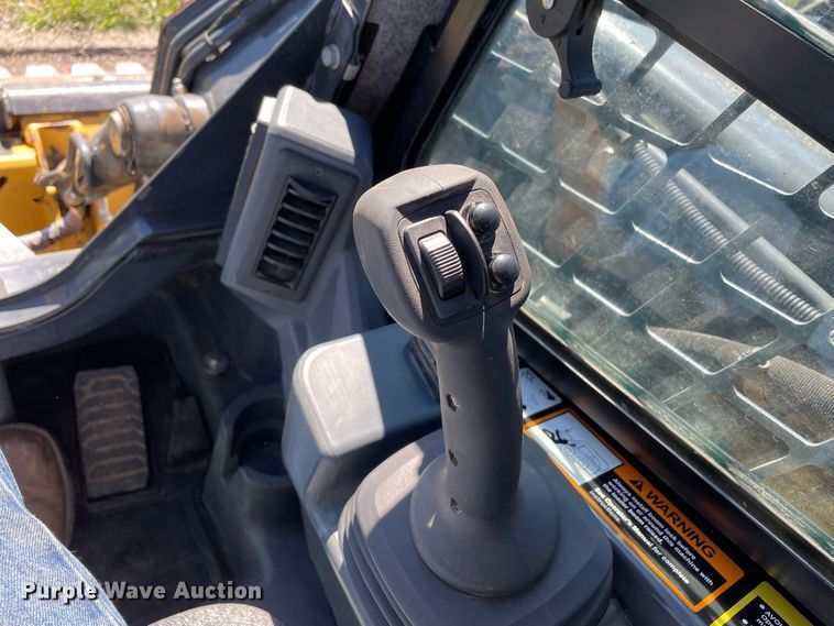 image for item JC9913 2021 John Deere 325G  tracked skid steer loader