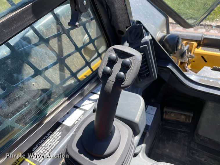 image for item JC9913 2021 John Deere 325G  tracked skid steer loader