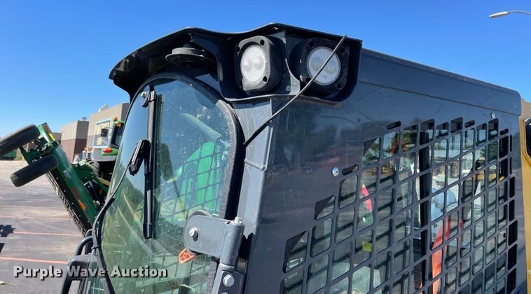 image for item JC9913 2021 John Deere 325G  tracked skid steer loader
