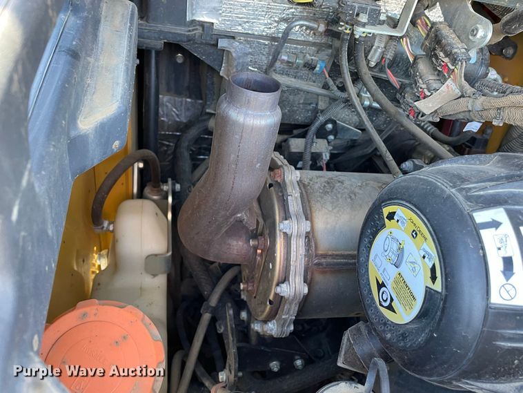 image for item JC9913 2021 John Deere 325G  tracked skid steer loader