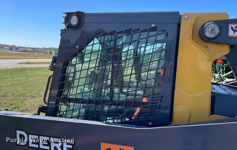 image for item JC9913 2021 John Deere 325G  tracked skid steer loader