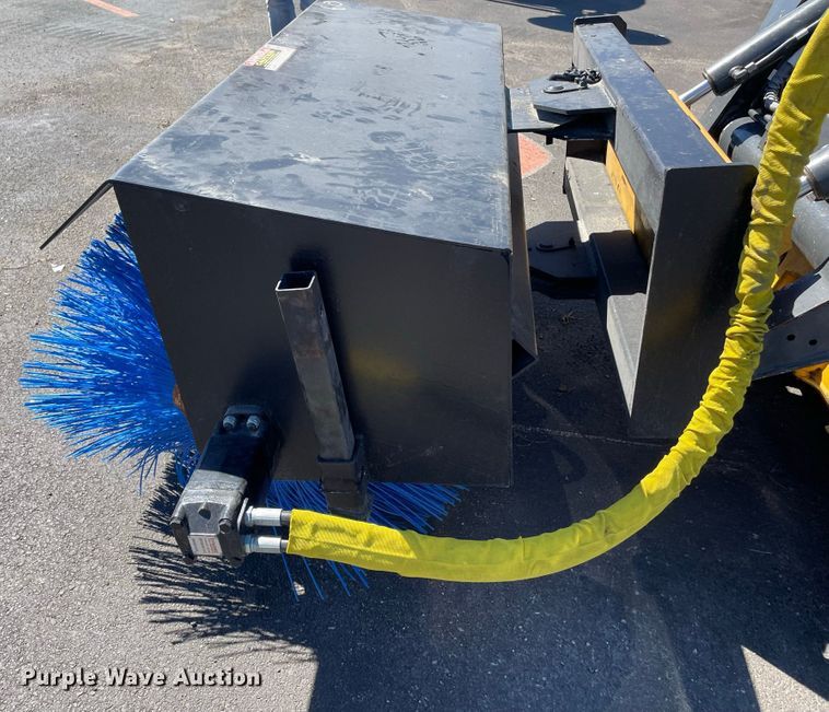 image for item JC9916 60" W skid steer broom