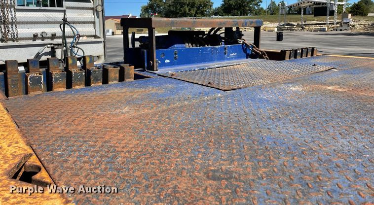 image for item JC9920 2014 Ledwell  equipment trailer