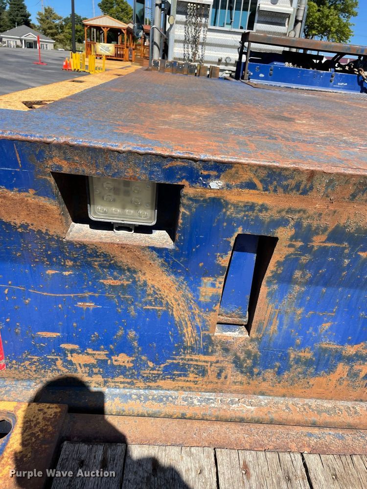 image for item JC9920 2014 Ledwell  equipment trailer