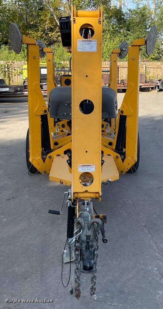 image for item JD9304 2015 Haulotte 4527A  boom lift