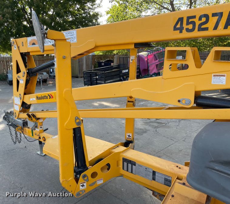 image for item JD9304 2015 Haulotte 4527A  boom lift