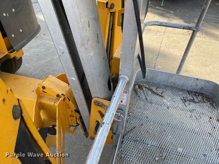 image for item JD9304 2015 Haulotte 4527A  boom lift