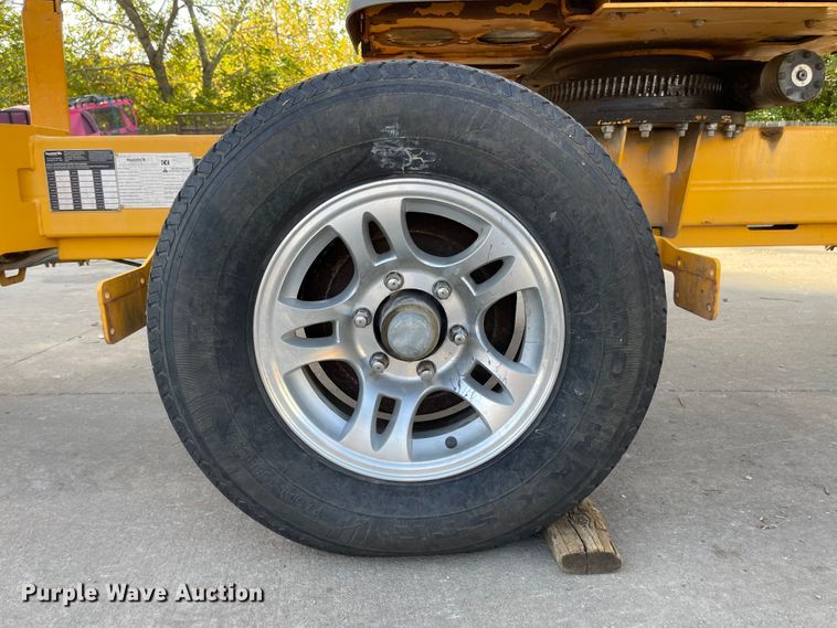 image for item JD9304 2015 Haulotte 4527A  boom lift