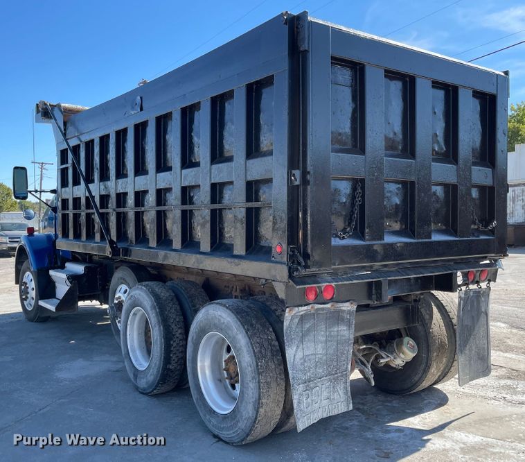 image for item JD9306 1997 Kenworth T800  dump truck