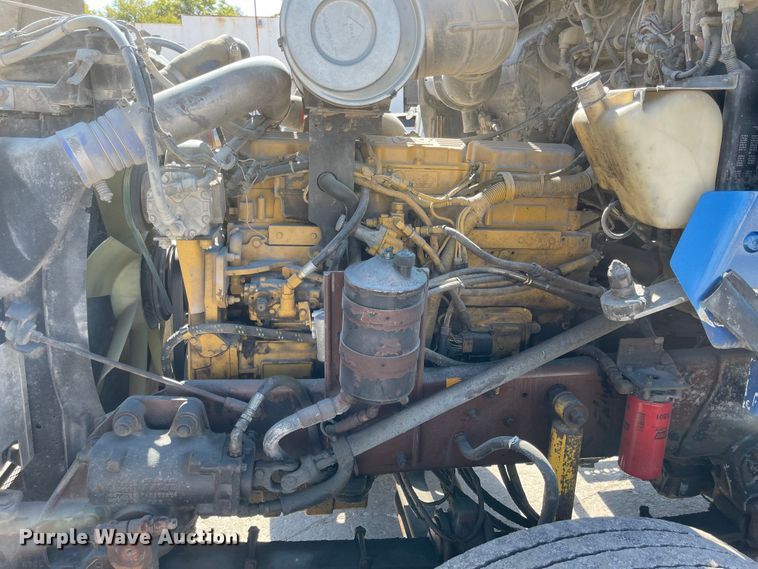 image for item JD9306 1997 Kenworth T800  dump truck