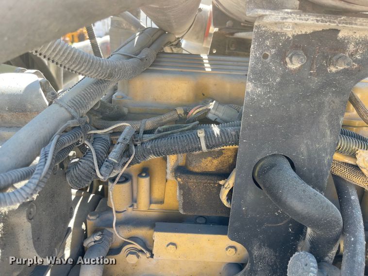 image for item JD9306 1997 Kenworth T800  dump truck