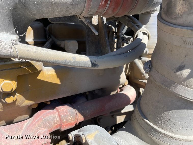 image for item JD9306 1997 Kenworth T800  dump truck