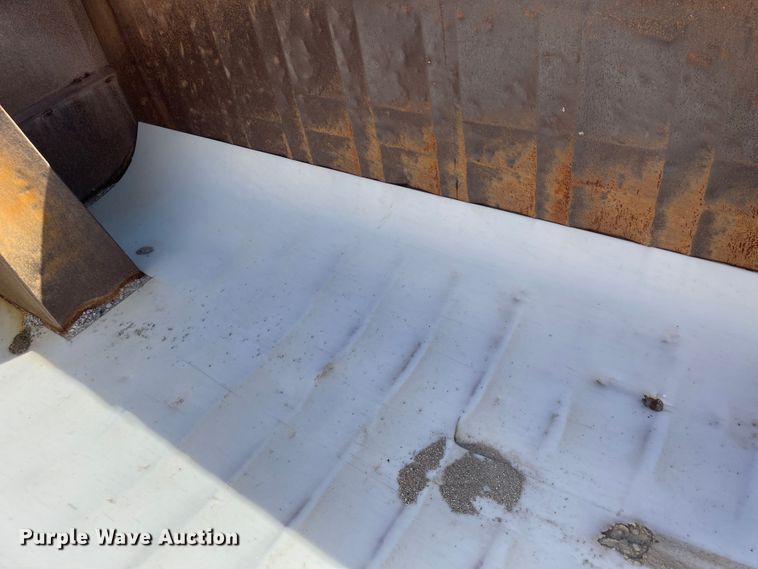 image for item JD9306 1997 Kenworth T800  dump truck