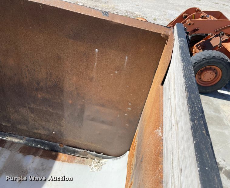 image for item JD9306 1997 Kenworth T800  dump truck