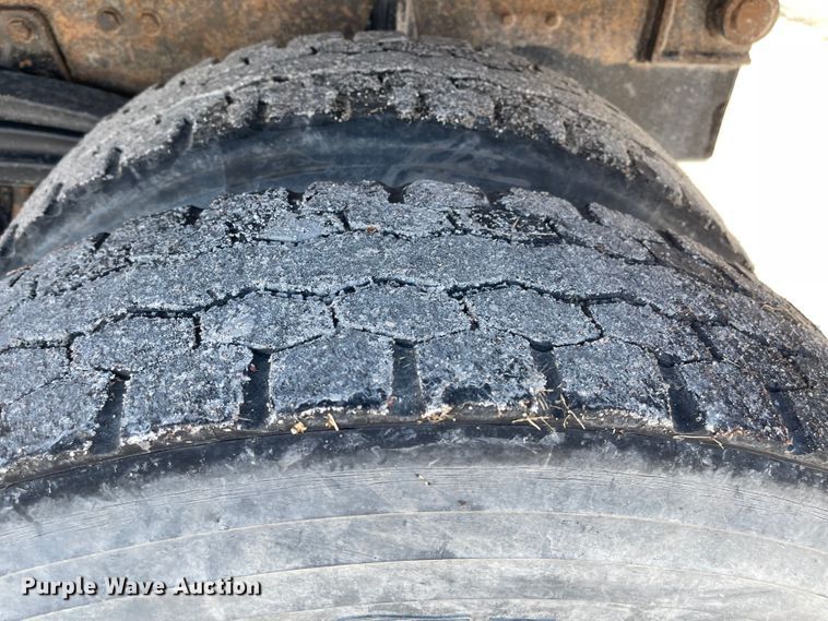 image for item JD9306 1997 Kenworth T800  dump truck