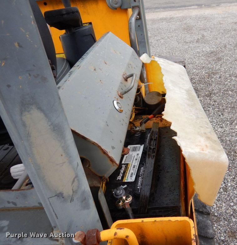 image for item JL9919 1998 JCB 208S  backhoe