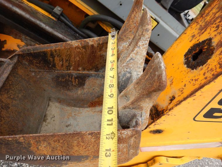 image for item JL9919 1998 JCB 208S  backhoe