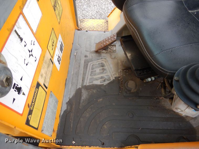 image for item JL9919 1998 JCB 208S  backhoe