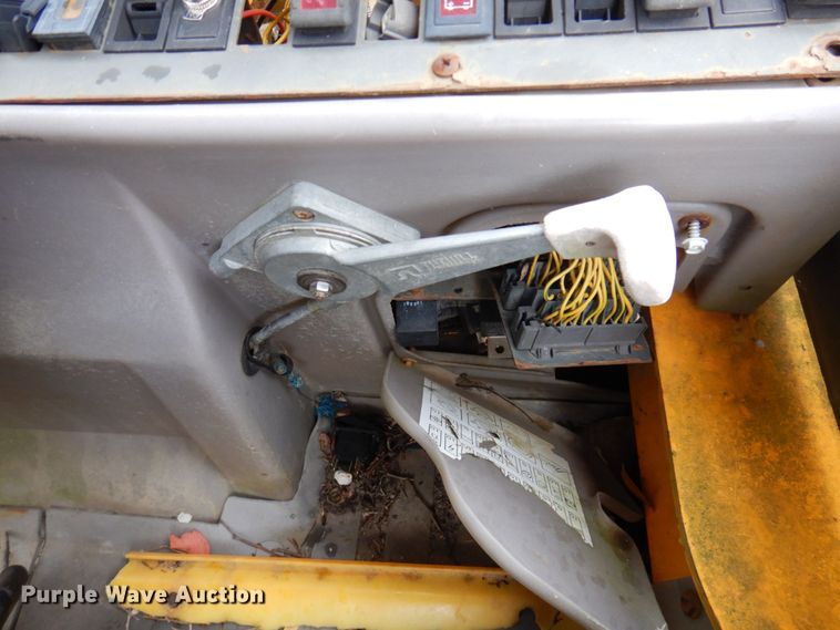 image for item JL9919 1998 JCB 208S  backhoe