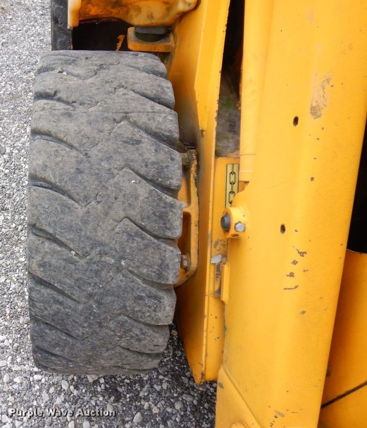 image for item JL9919 1998 JCB 208S  backhoe