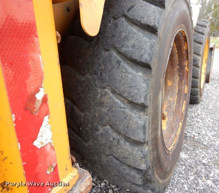 image for item JL9919 1998 JCB 208S  backhoe