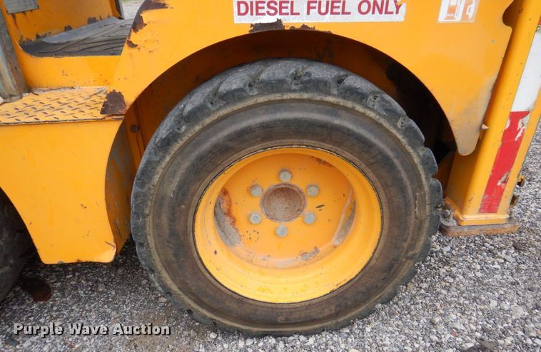 image for item JL9919 1998 JCB 208S  backhoe