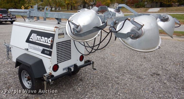 image for item JL9920 2009 Allmand NL7.5  light plant