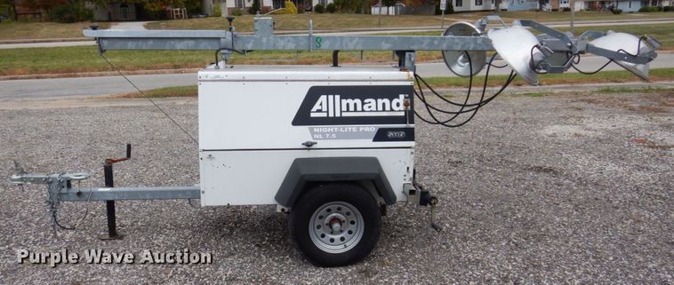 image for item JL9920 2009 Allmand NL7.5  light plant