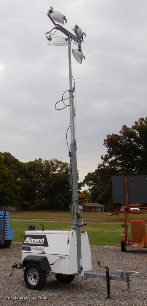 image for item JL9920 2009 Allmand NL7.5  light plant