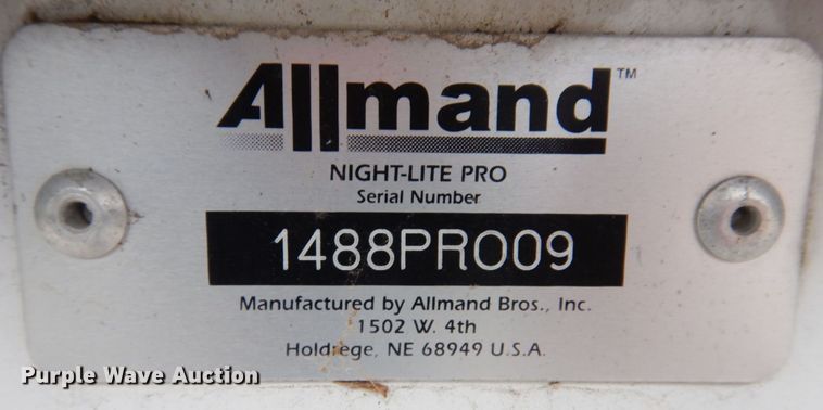 image for item JL9920 2009 Allmand NL7.5  light plant