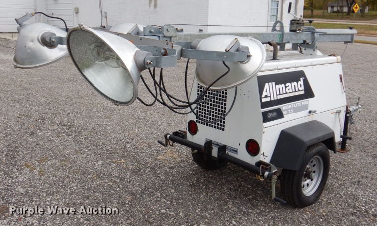 image for item JL9921 2009 Allmand NL7.5  light plant