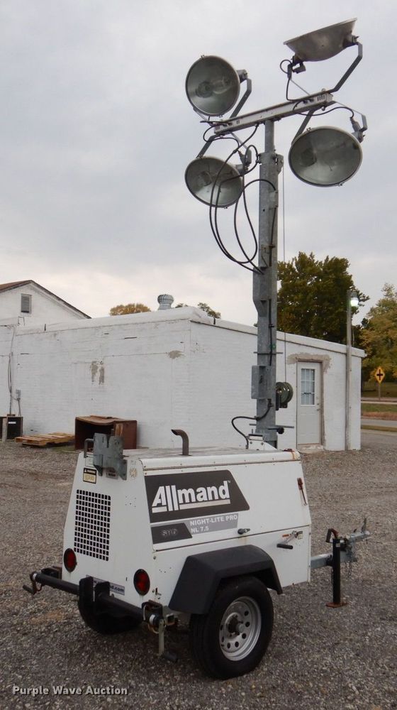 image for item JL9921 2009 Allmand NL7.5  light plant