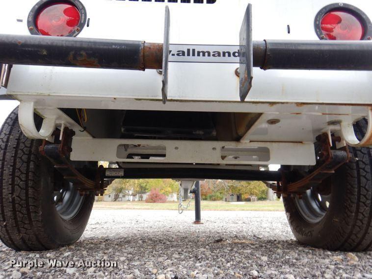 image for item JL9921 2009 Allmand NL7.5  light plant