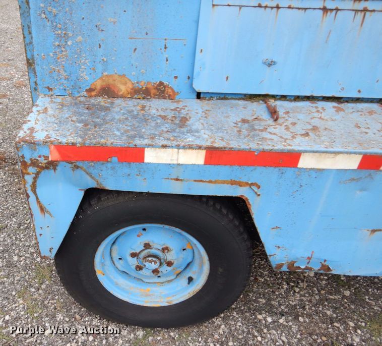 image for item JL9922 Leroi 600D-C  air compressor