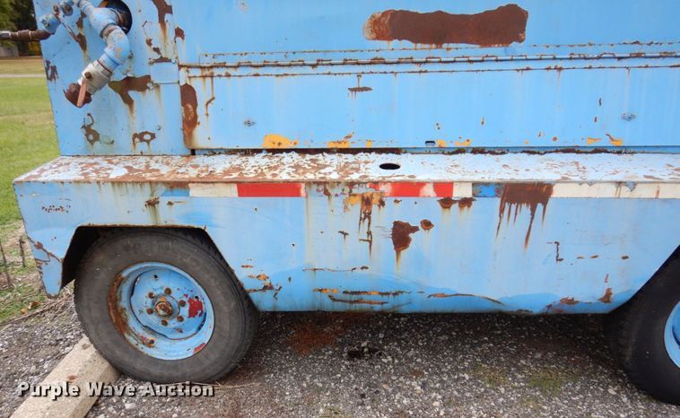 image for item JL9922 Leroi 600D-C  air compressor