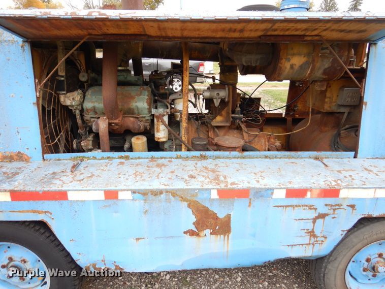 image for item JL9922 Leroi 600D-C  air compressor