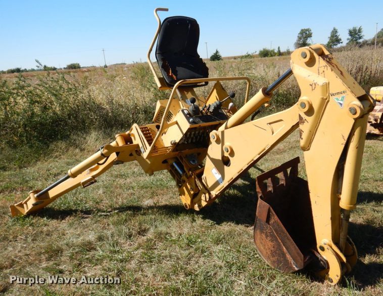 image for item JL9929 Vermeer B600A  backhoe attachment