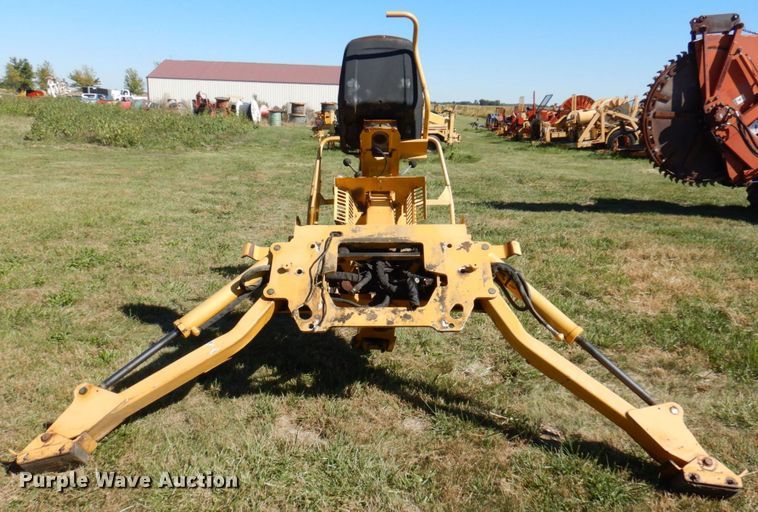 image for item JL9929 Vermeer B600A  backhoe attachment