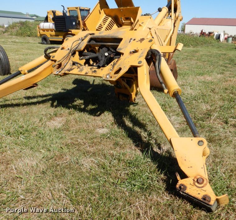 image for item JL9929 Vermeer B600A  backhoe attachment