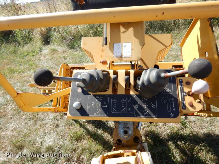image for item JL9929 Vermeer B600A  backhoe attachment