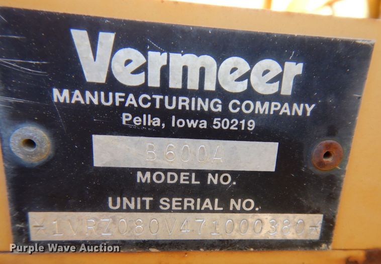 image for item JL9929 Vermeer B600A  backhoe attachment